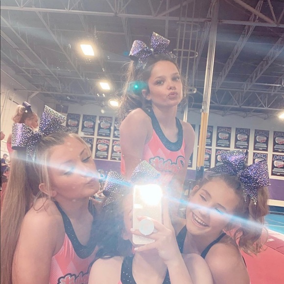 Meet your Posher, Kennadi - Picture 1 of 1